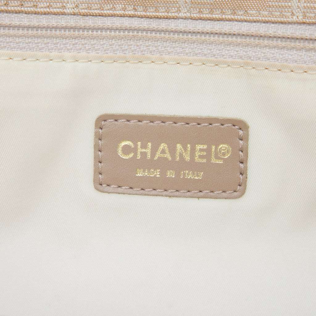 Chanel New Travel Line Nylon Tote Beige Very good condition - Box View