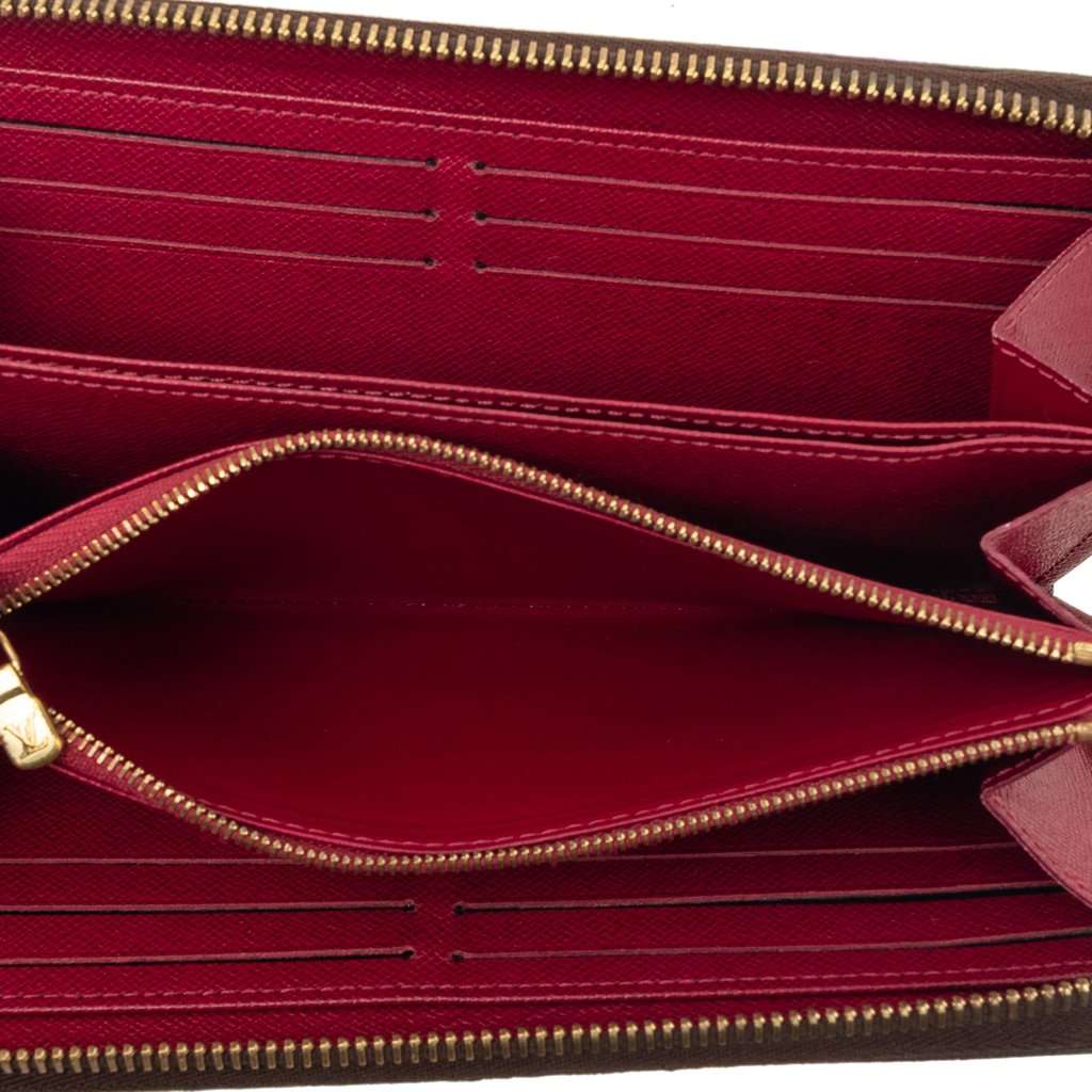 Louis Vuitton Monogram Zippy Long Wallet Brown Very good - Model View