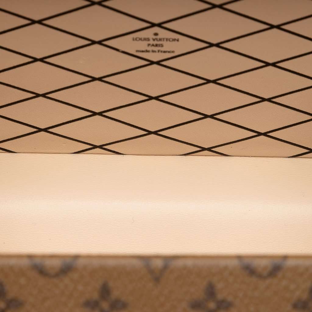 Louis Vuitton Monogram Reverse Petite Malle Brown Very good condition - Model View