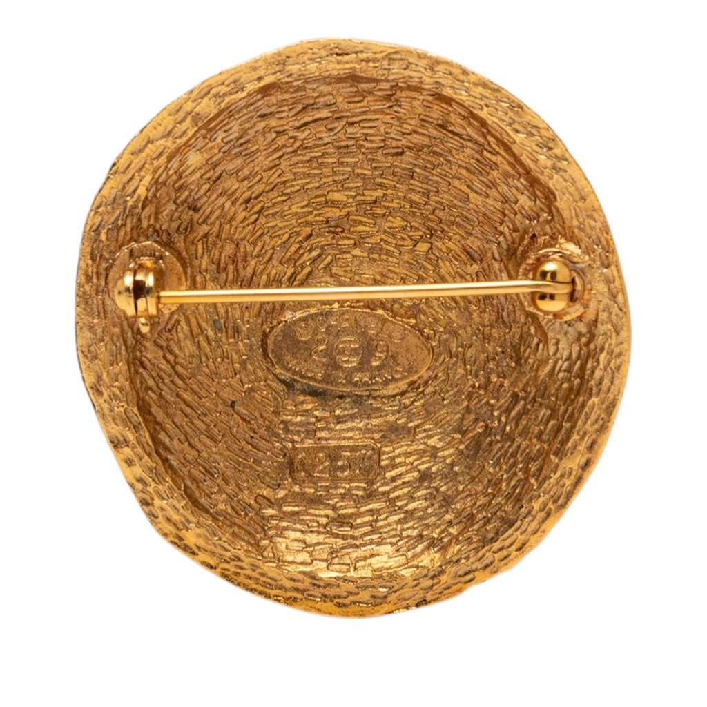 Chanel CC Gold Plated Round Pin Brooch Gold Metal Very good condition - Back View