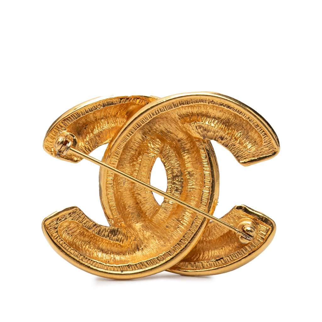 Chanel CC Gold Plated Quilted Brooch Gold Metal Very good condition - Back View