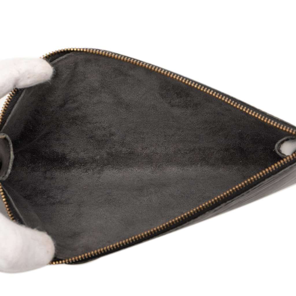 Louis Vuitton Epi Pochette Accessoires Black Leather Very good - Model View