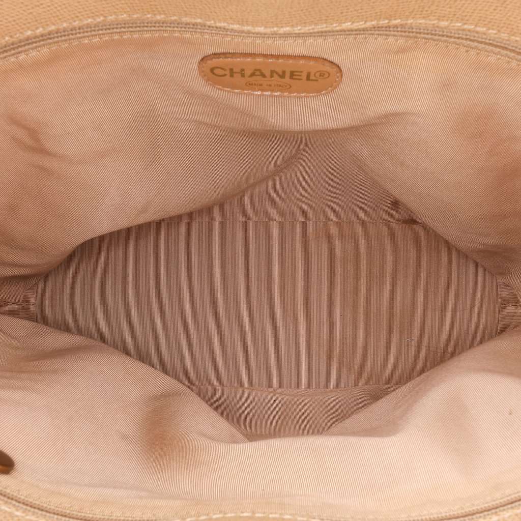 Chanel Grained Calfskin Tortoise Top Handle Tote Beige Leather Very good - Model View
