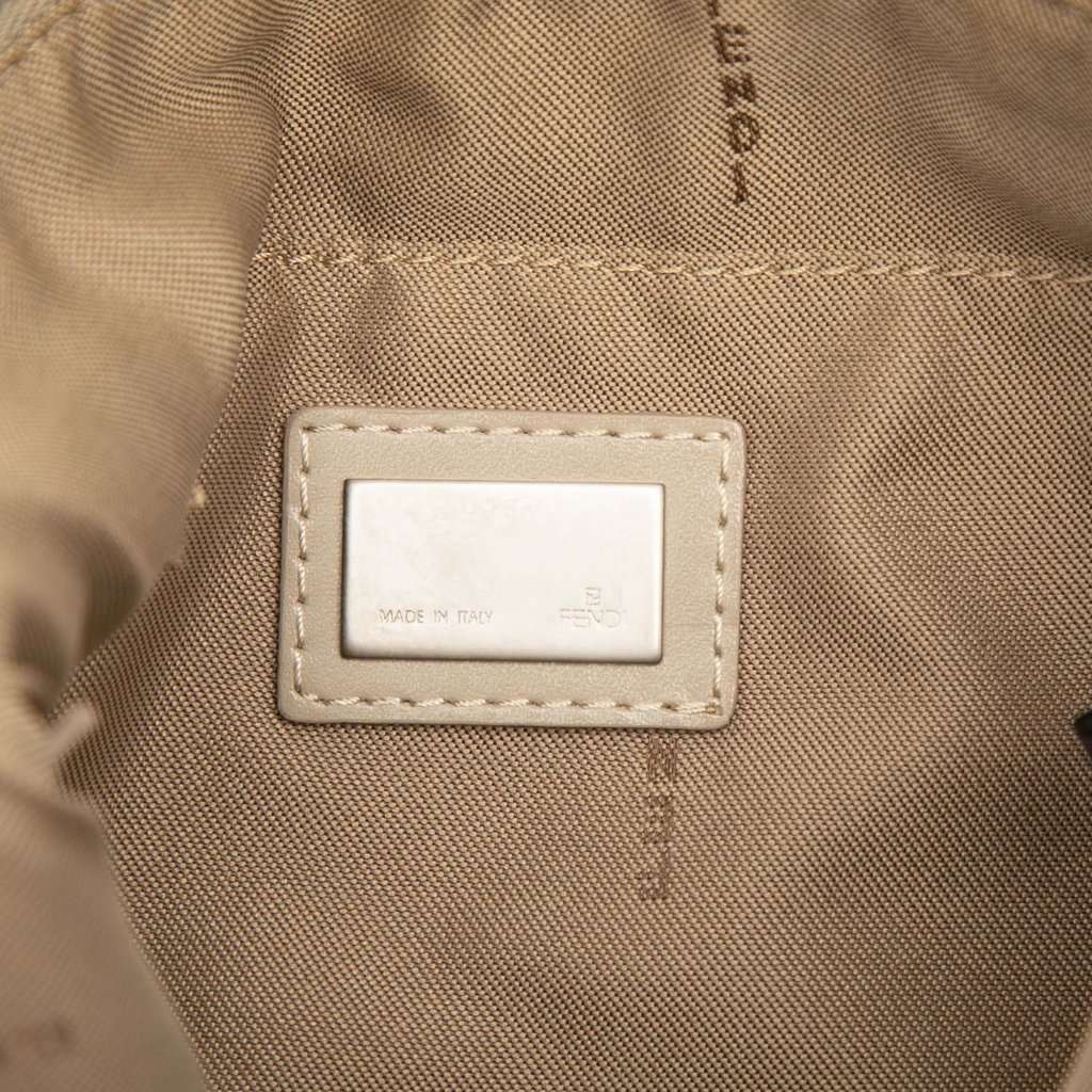 Fendi Zucchino Canvas Hobo Beige Very good condition - Box View
