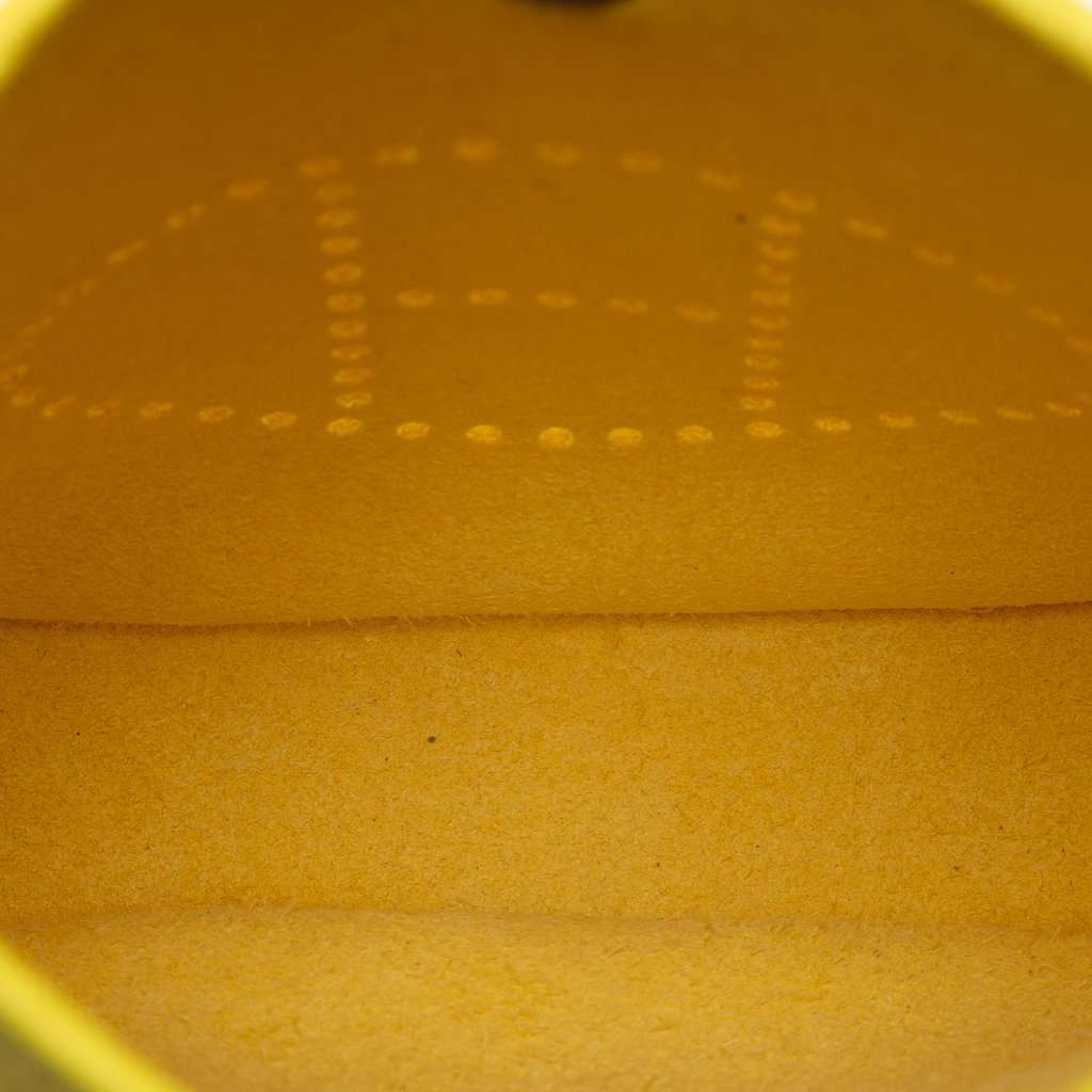 Hermès Clemence Amazone Evelyne 16 Yellow Leather Very good condition - Model View