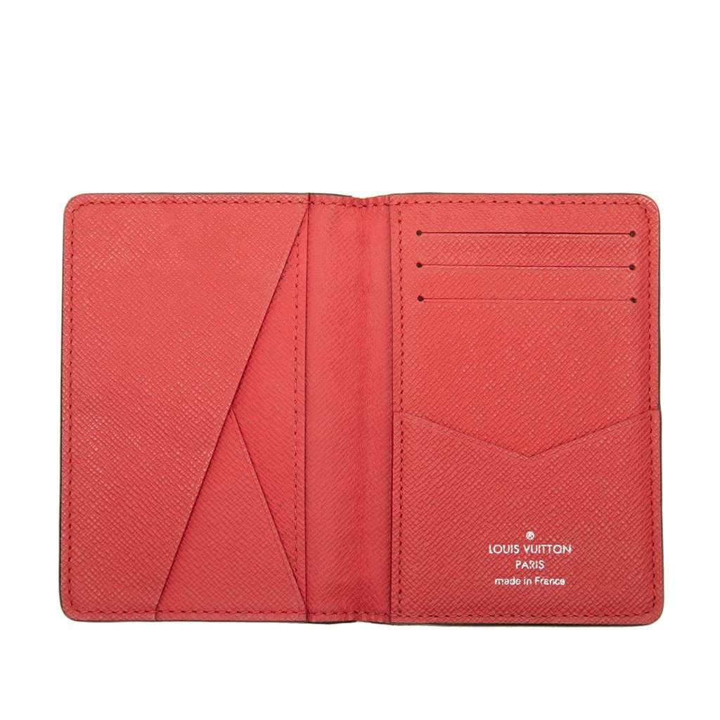 Louis Vuitton Taiga Card Holder Pocket Organizer Blue Leather Very good - Model View