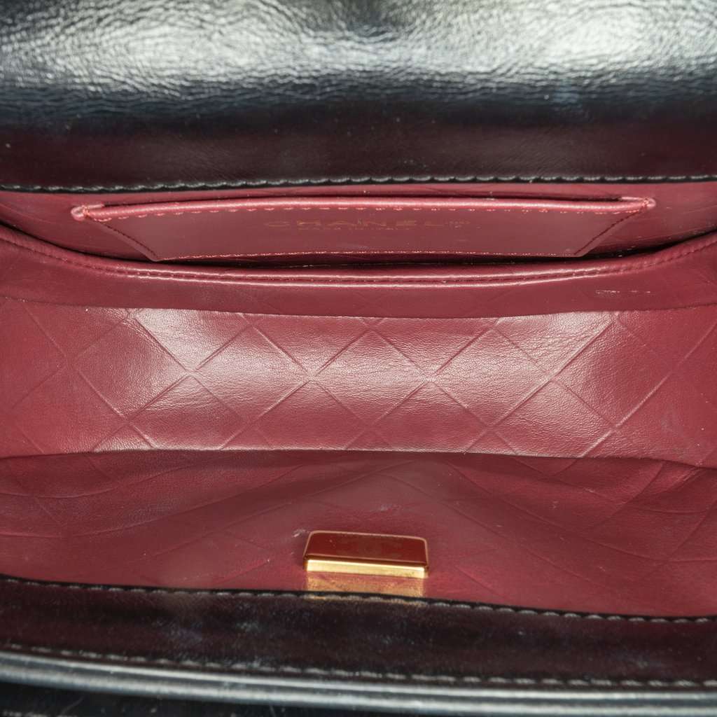Chanel CC Quilted Calfskin Round Moon Messenger Flap Black Leather Very good - Model View