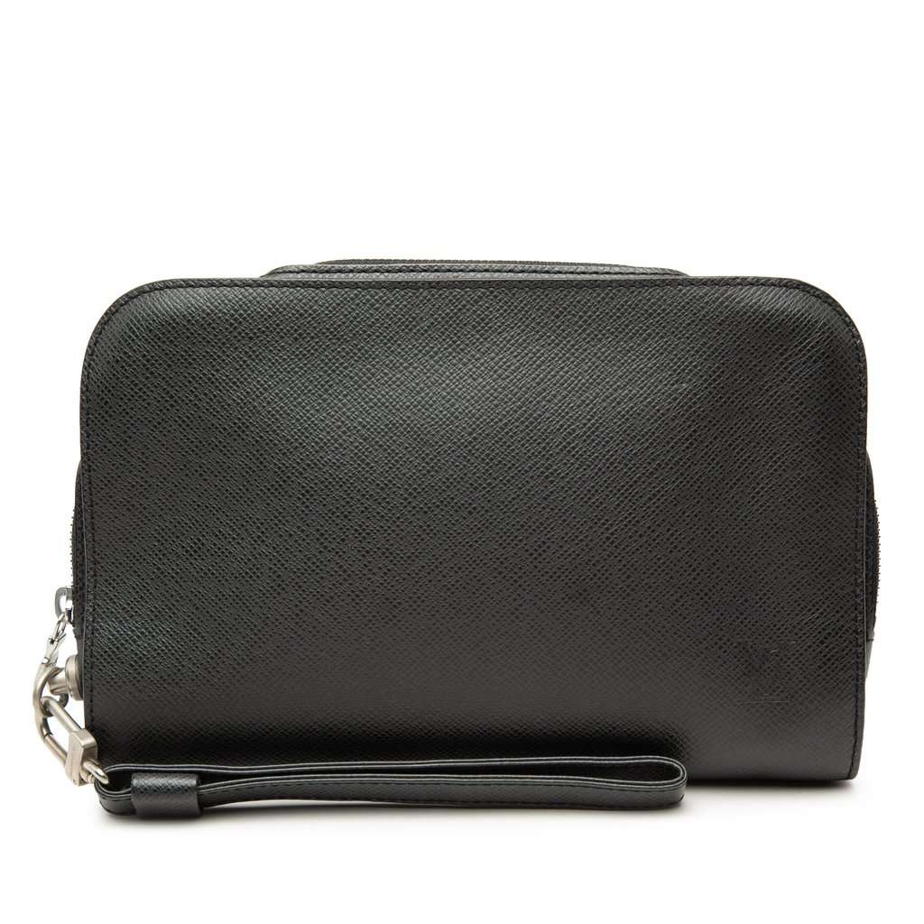 Louis Vuitton Taiga Pochette Baikal Black Leather Very good condition - Front View