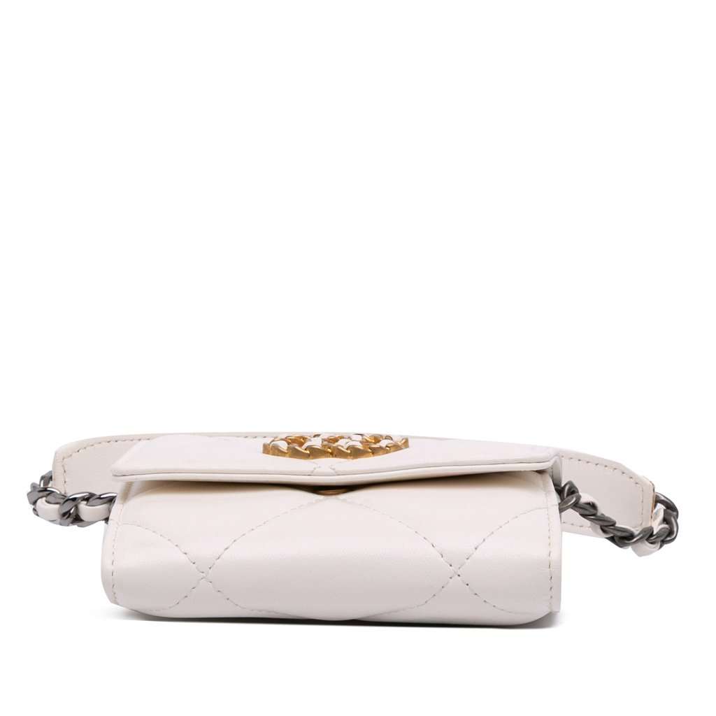 Chanel Quilted Lambskin Chanel 19 Card Holder On Chain White Leather Very good - Inside View