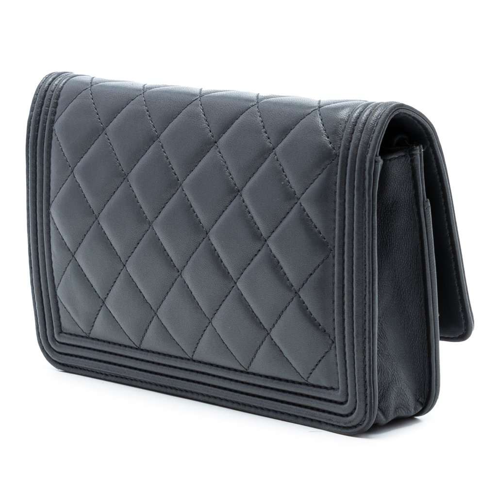 Chanel Quilted Lambskin Boy Wallet On Chain Black Leather Very good condition - Back View