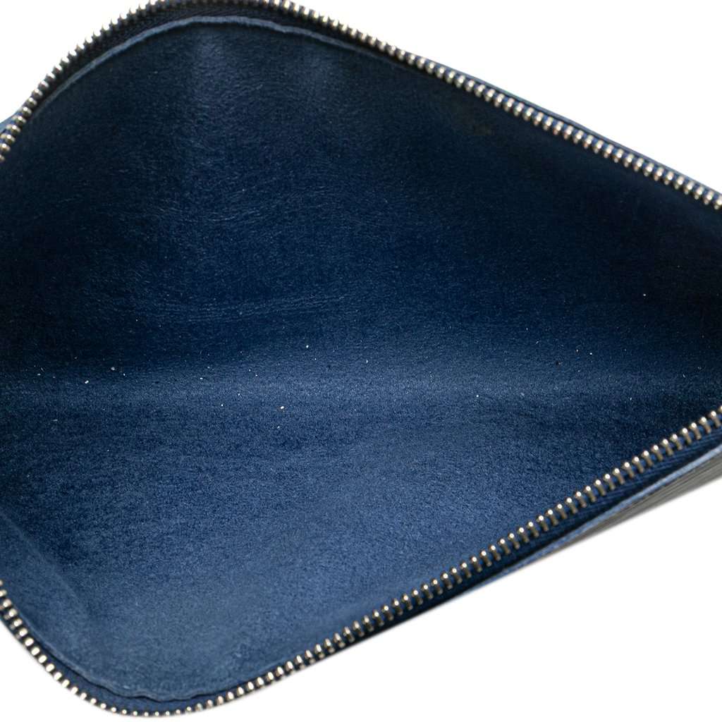 Louis Vuitton Epi Pochette Accessoires Blue Leather Very good - Model View