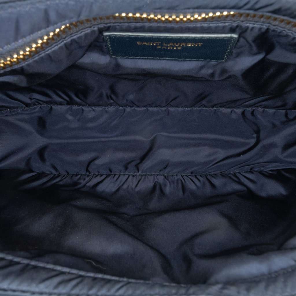 Saint Laurent Nylon Le 5 a 7 Blue Very good condition - Model View