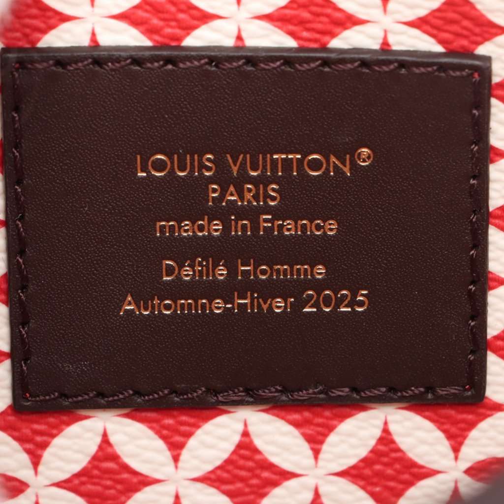 Louis Vuitton Nigo Damier Ebene Phriendship Dopp Kit Brown Very good condition - Model View
