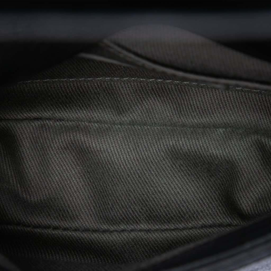 Chanel Mini CC Iridescent Calfskin Diamond Stitch Flap Black Leather Very good - Model View