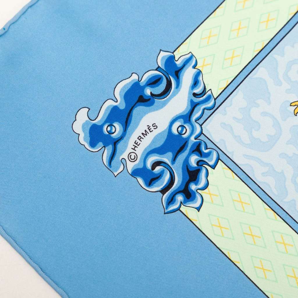 Hermès Nikko Silk Scarf 90 Blue Very good condition - Box View