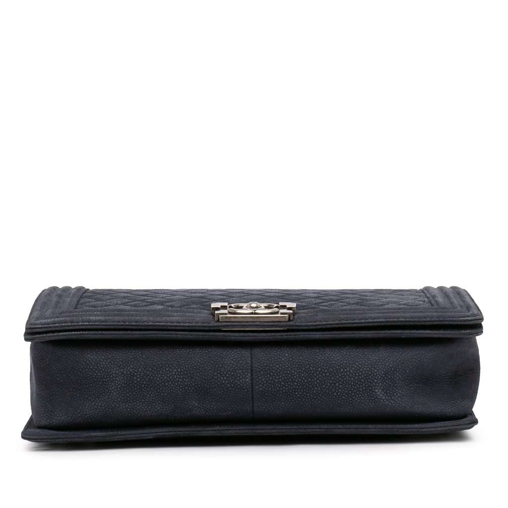 Chanel Large Iridescent Quilted Caviar Boy Flap Blue Leather Very good condition - Inside View