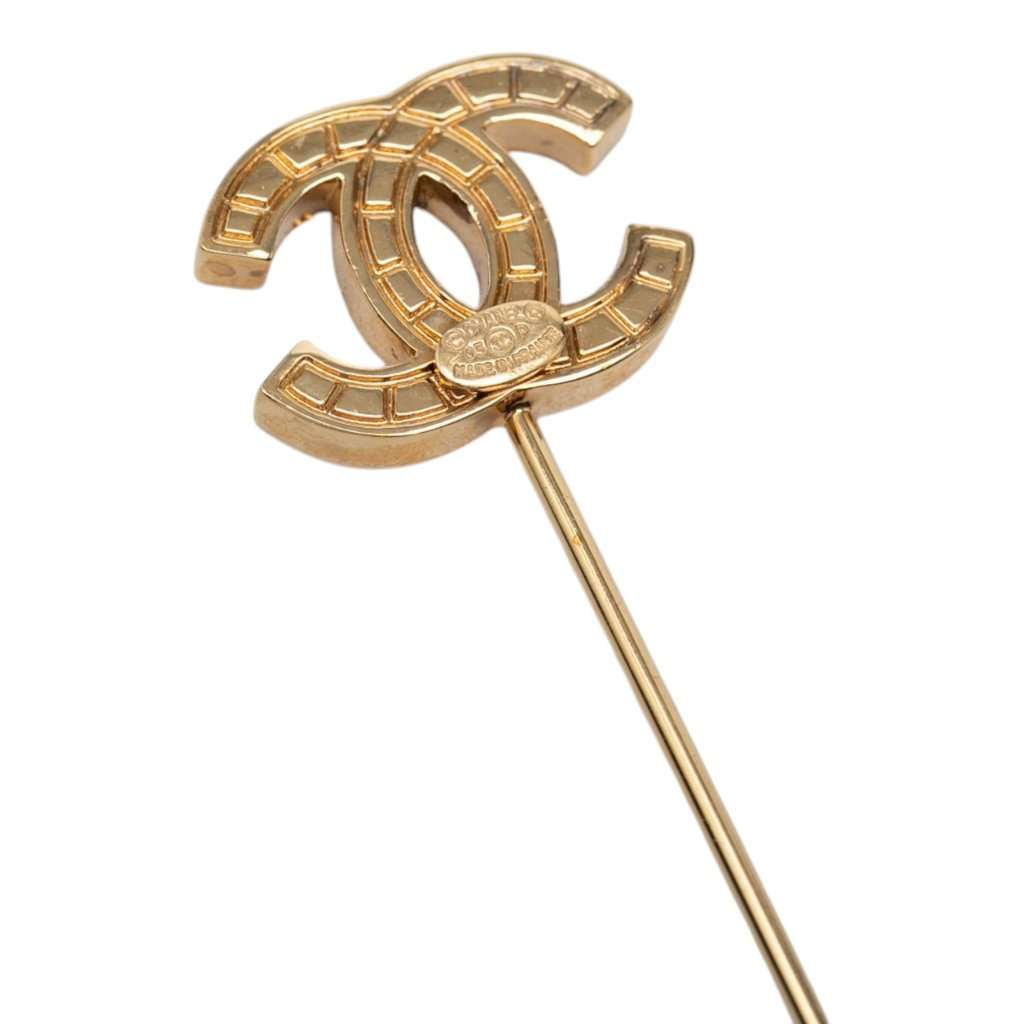 Chanel CC Gold Plated Pin Brooch Gold Metal Very good condition - Inside View