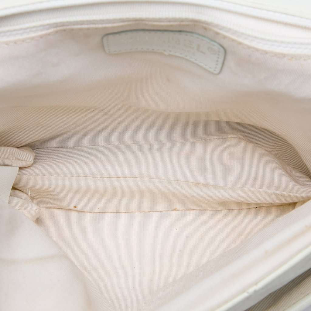 Chanel CC Quilted Lambskin Double Turnlock Flap White Leather Very good condition - Model View