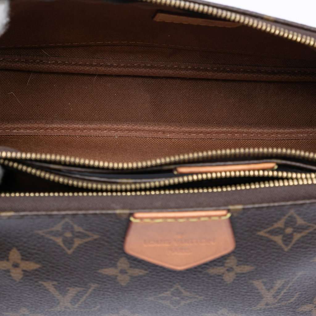 Louis Vuitton Monogram Multi Pochette Accessoires Brown Very good - Model View