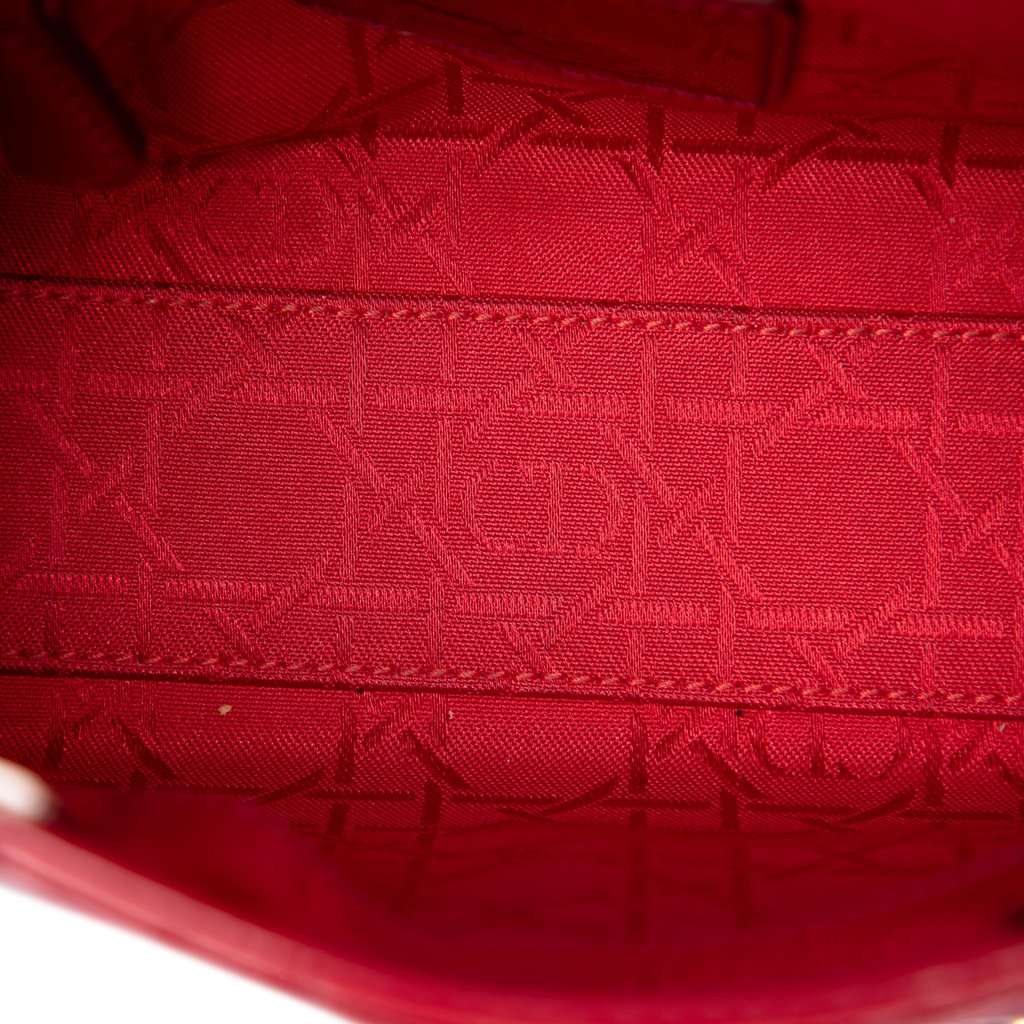 Dior Mini Patent Cannage Lady Dior Red Leather Very good condition - Model View