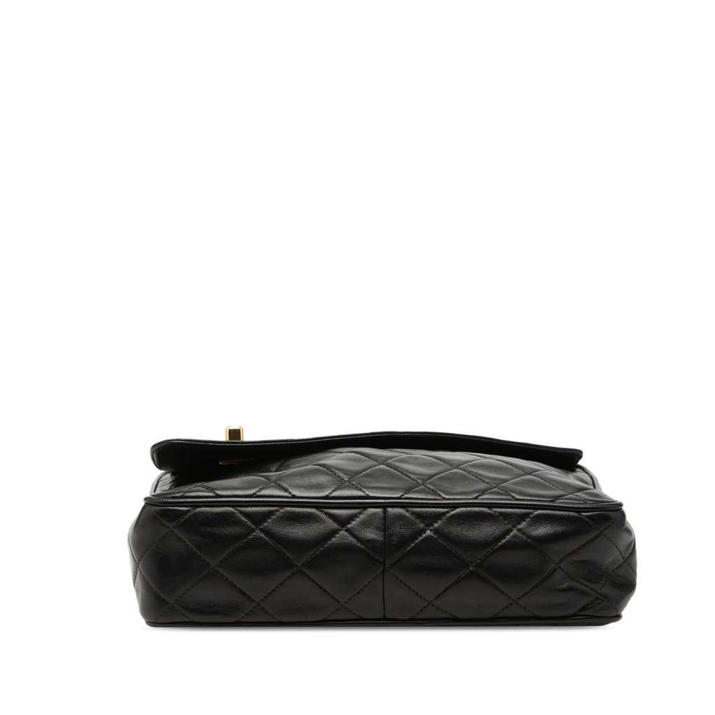 Chanel CC Quilted Lambskin Tassel Camera Bag Black Leather Very good condition - Inside View