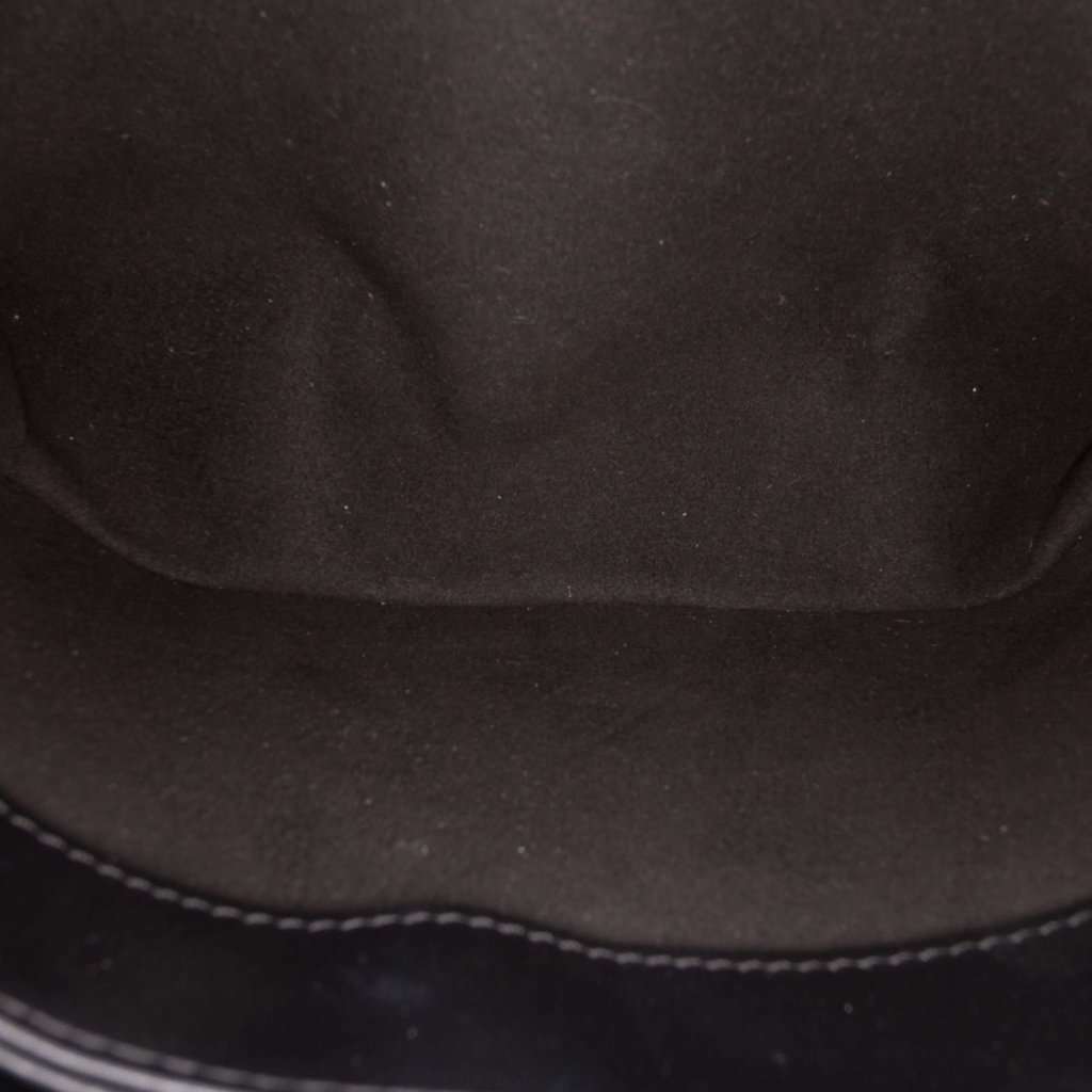 Off-White Embossed Leather Diag Binder Clip Flap Black Leather Very good - Box View