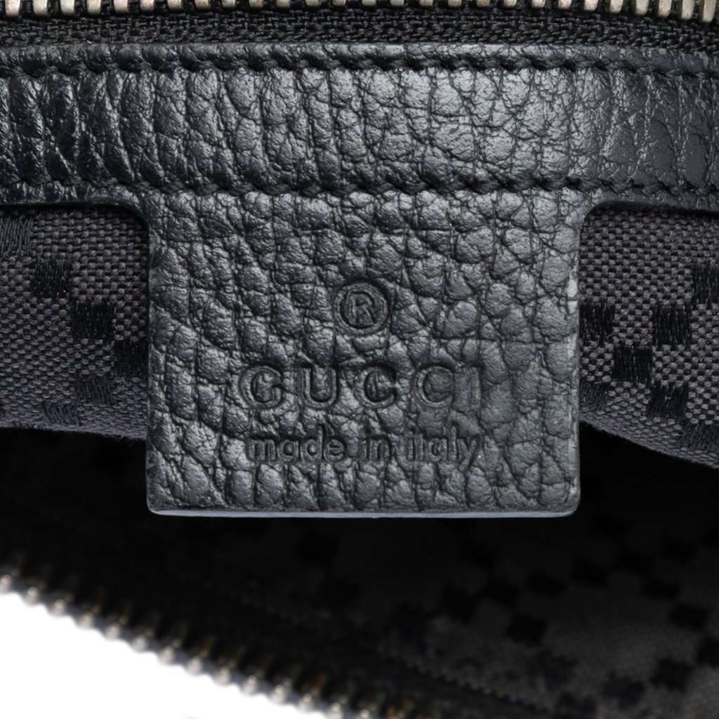 Gucci Leather Clutch Black Leather Very good condition - Box View