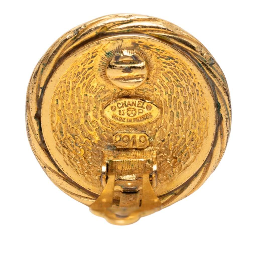 Chanel CC Gold Plated Round Clip On Earrings Gold Metal Very good condition - Inside View