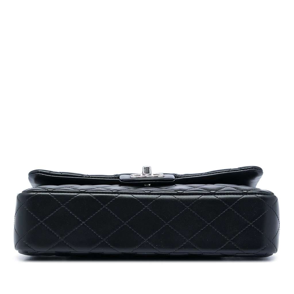 Chanel Medium Classic Lambskin Single Flap Black Leather Very good - Inside View