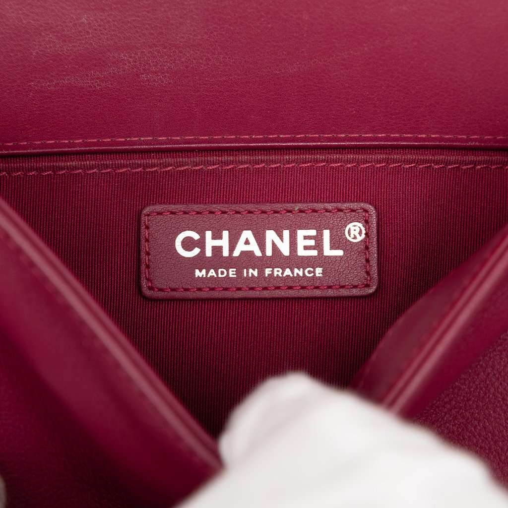 Chanel Old Medium Chevron Lambskin Boy Flap Pink Leather Very good - Box View