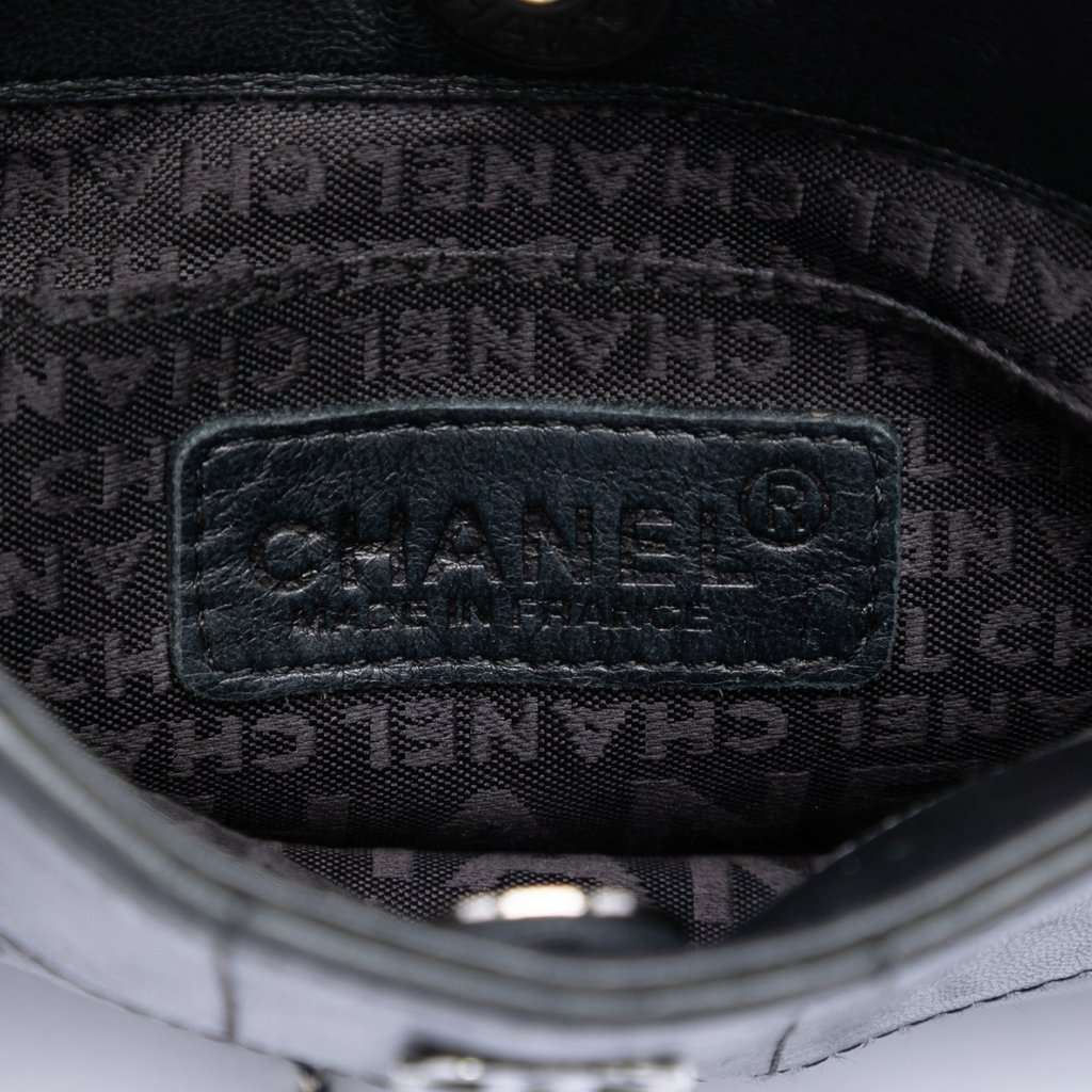 Chanel CC Choco Bar Lambskin Chain Fringe Crossbody Black Leather Very good condition - Box View