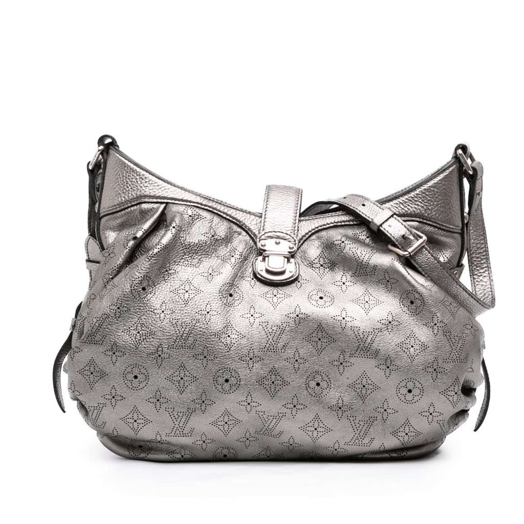 Louis Vuitton Monogram Mahina XS Silver Leather Very good - Front View