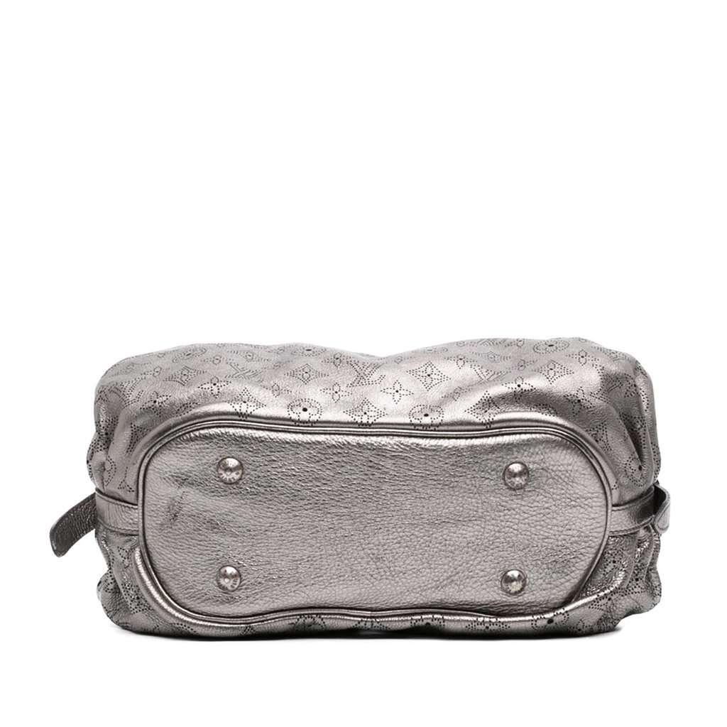 Louis Vuitton Monogram Mahina XS Silver Leather Very good - Inside View
