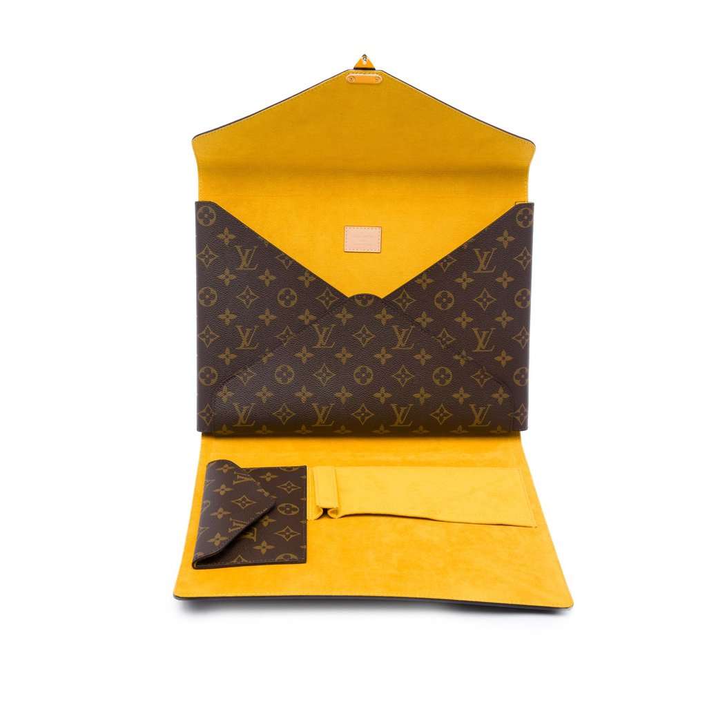 Louis Vuitton Monogram Mark Folder Brown Very good condition - Model View