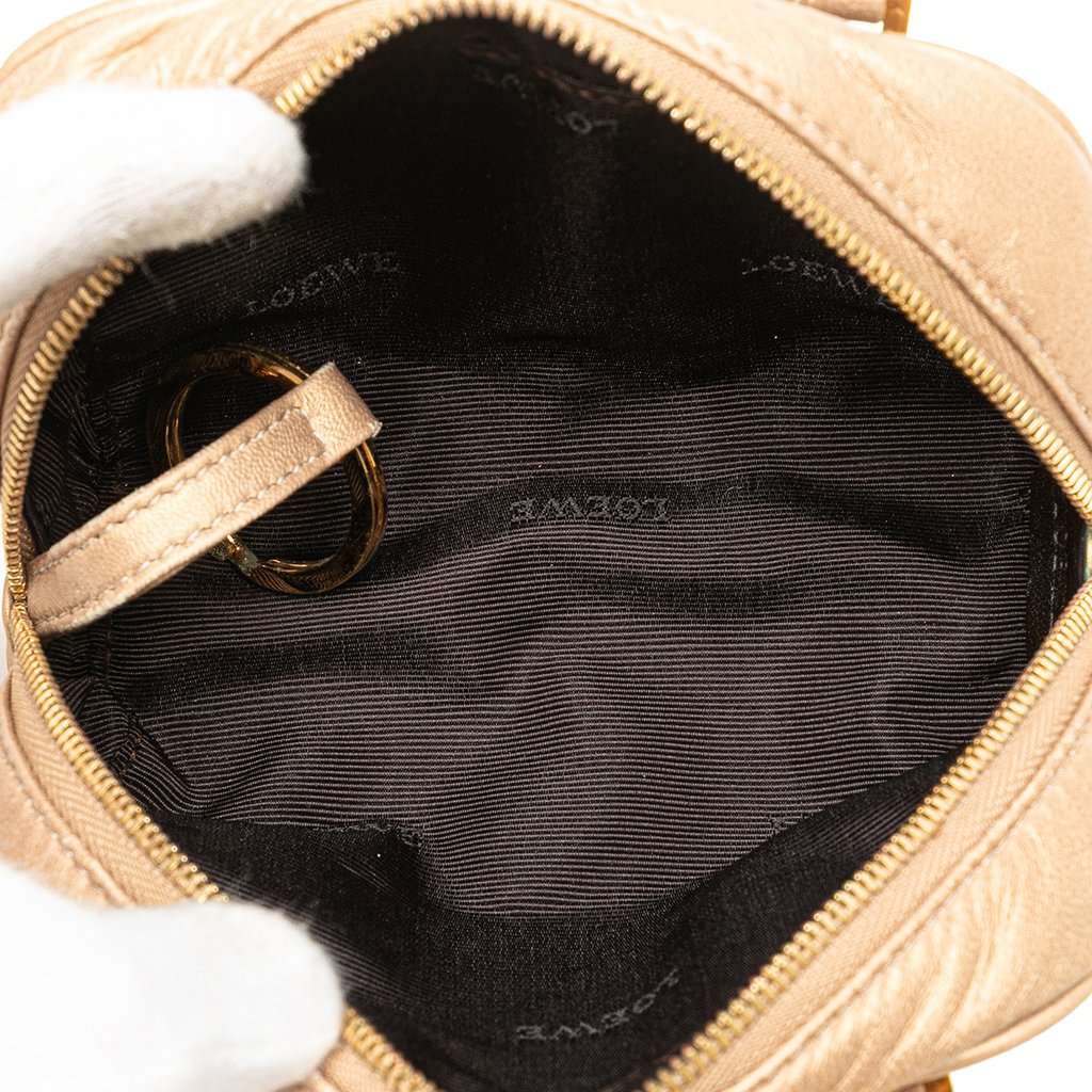 Loewe Micro Metallic Leather Amazona Satchel Gold Leather Very good - Model View
