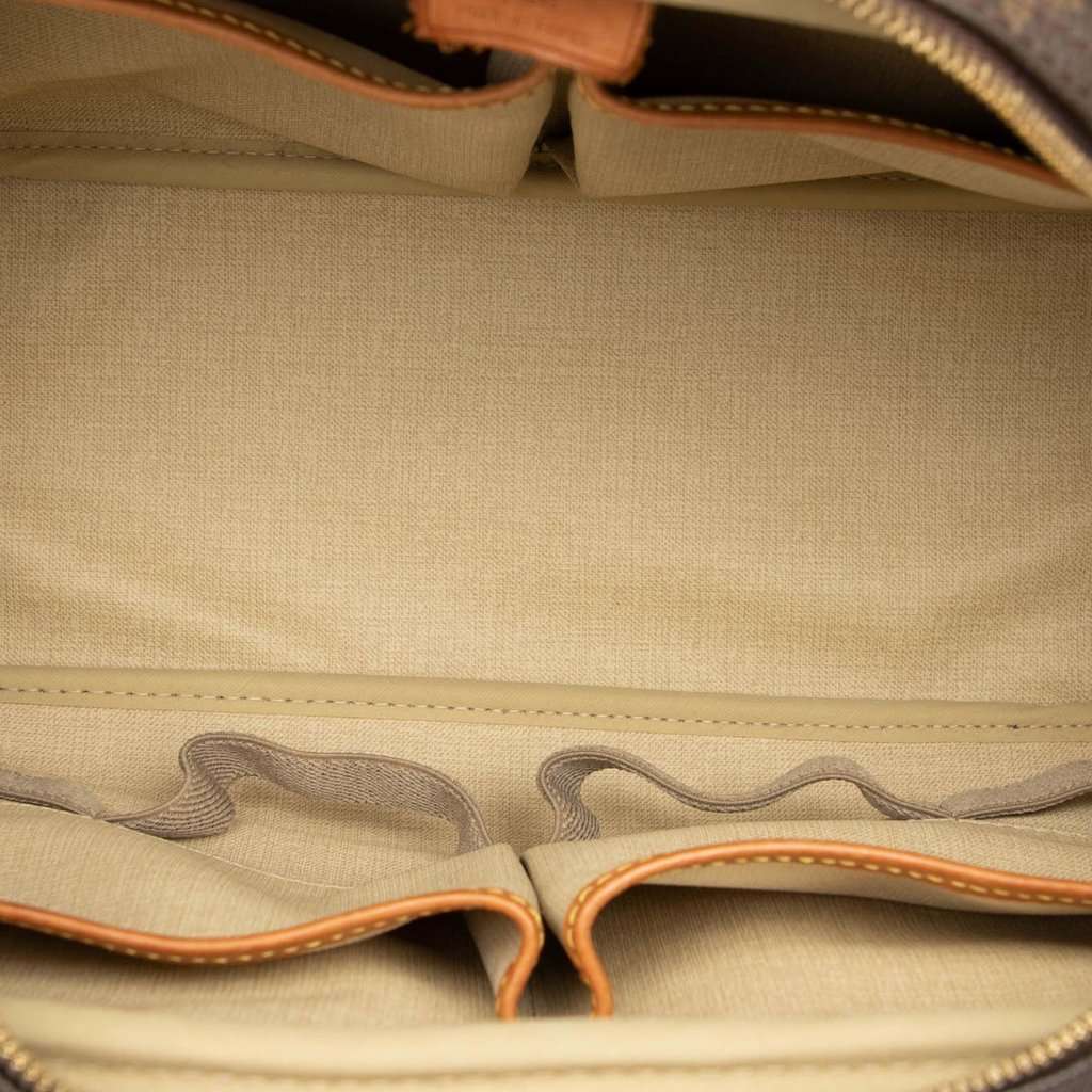 Louis Vuitton Monogram Deauville Brown Very good - Model View