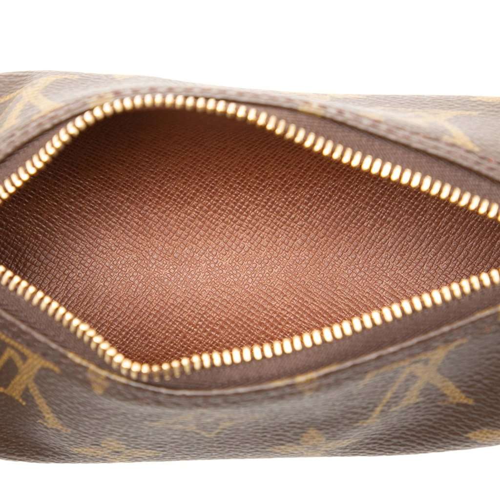 Louis Vuitton Monogram Papillon Pochette Brown Very good - Model View