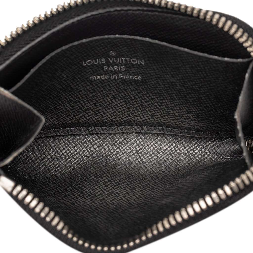 Louis Vuitton Taiga Porte Monnaie Jour Black Leather Very good condition - Model View