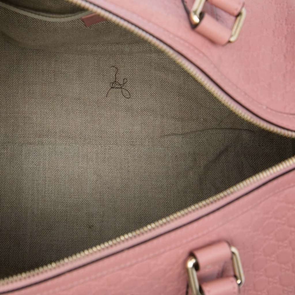 Gucci Medium Microguccissima Satchel Pink Leather Very good - Model View