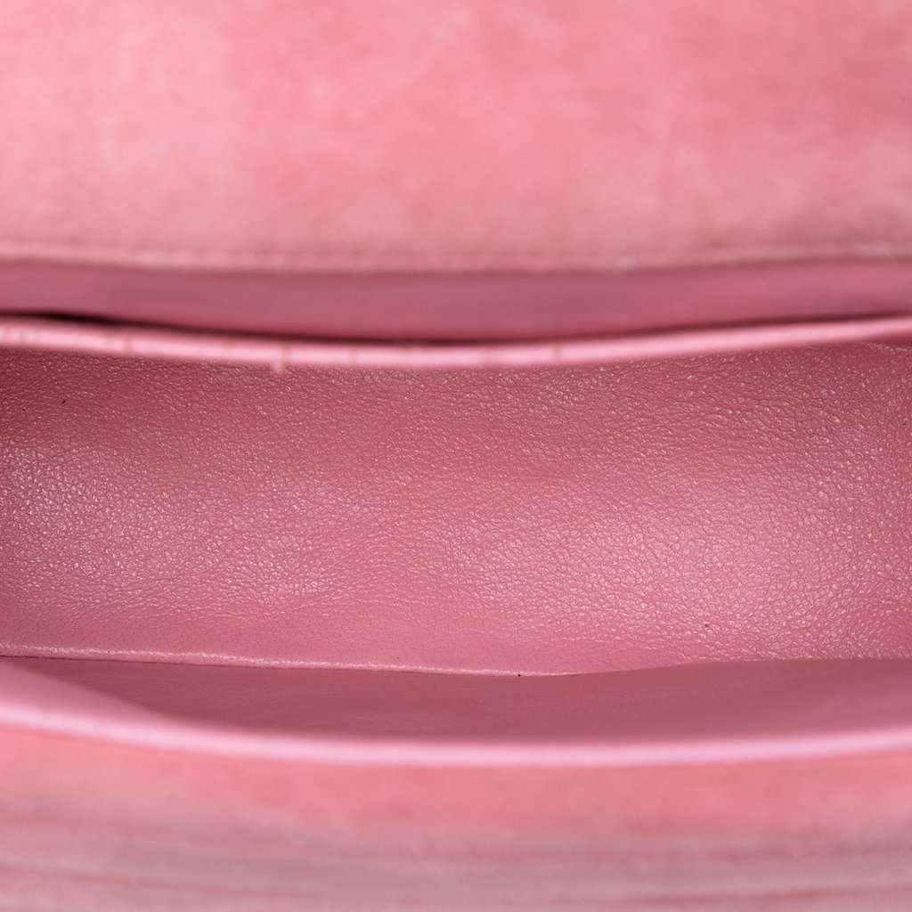 Chanel Mini Square CC Horizontal Quilted Suede Double Flap Pink Leather Very good condition - Model View