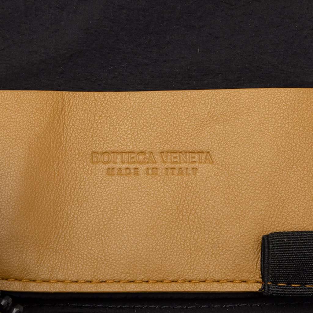 Bottega Veneta Nappa Maxi Intrecciato Zippered Pouch Brown Leather Very good condition - Box View