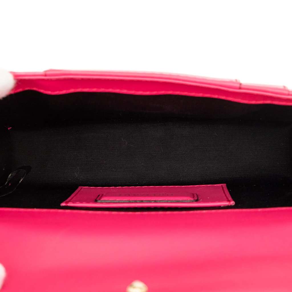Bvlgari Small Leather Square Serpenti Forever Chain Crossbody Pink Leather Very good - Model View