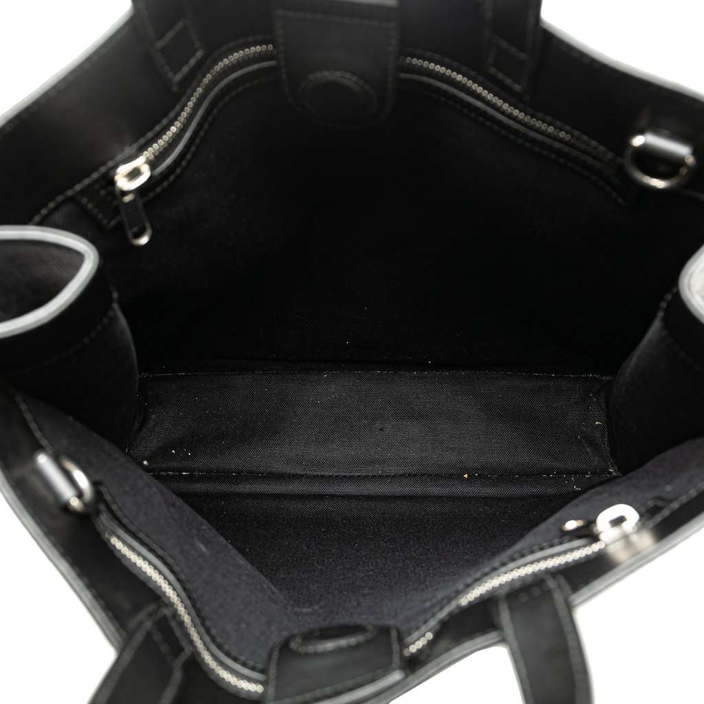 Gucci GG Supreme Convertible Soft Tote Black Very good condition - Model View