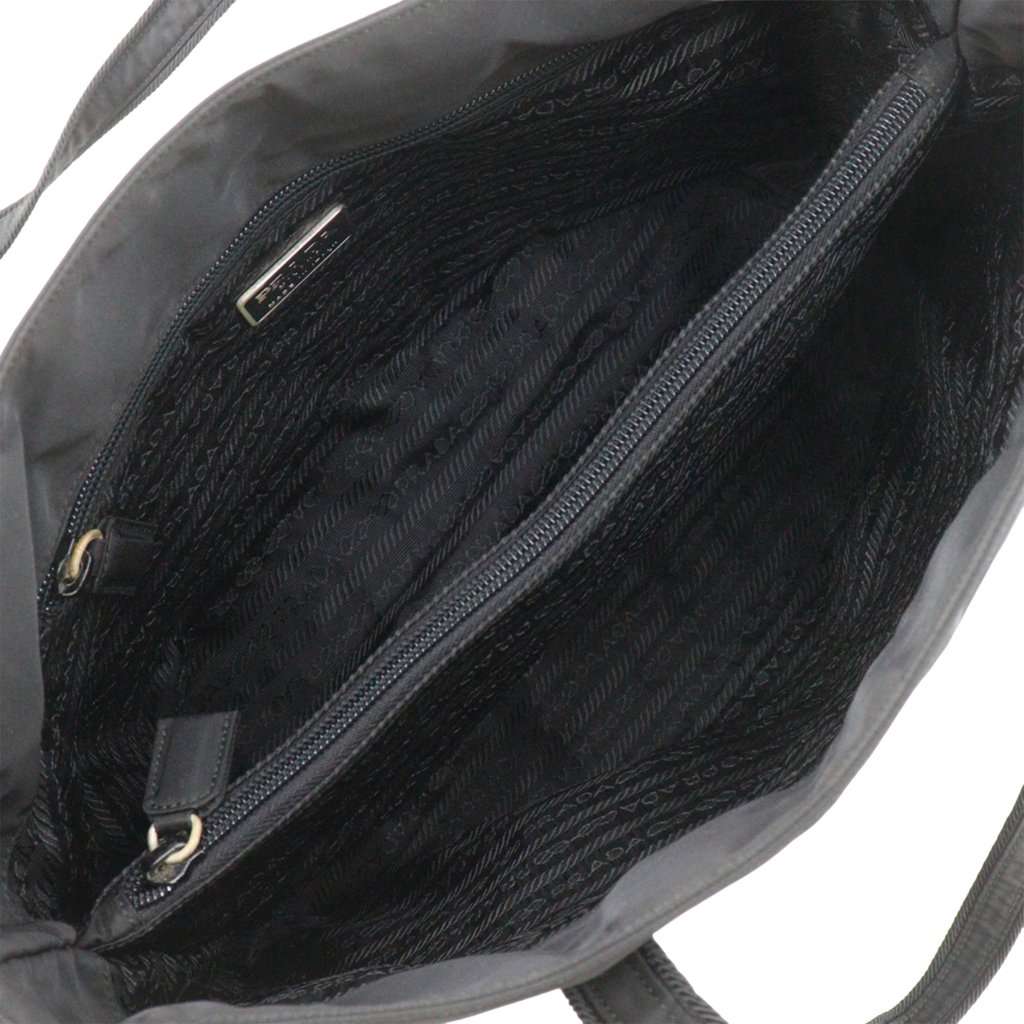Prada Tessuto Tote Black Very good condition - Model View