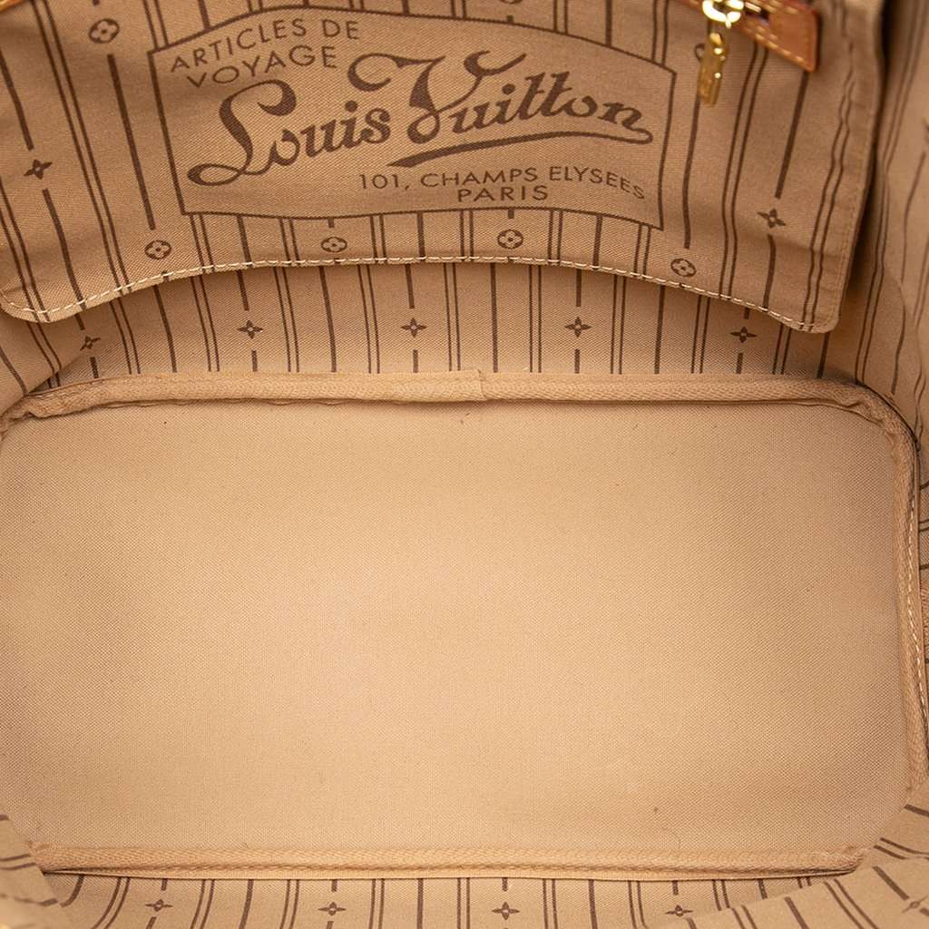 Louis Vuitton Monogram Neverfull MM Brown Very good - Model View