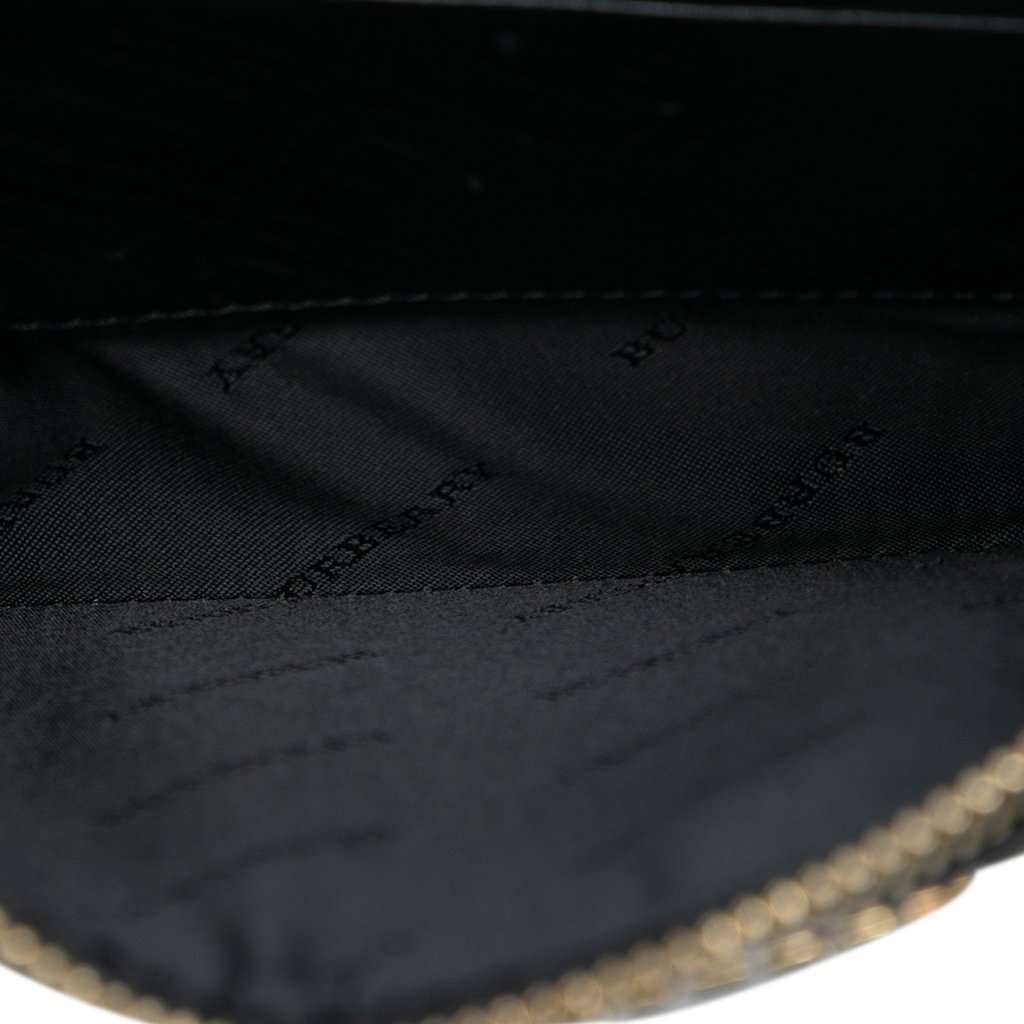 Burberry Grained Leather Peyton Crossbody Black Leather Very good condition - Model View