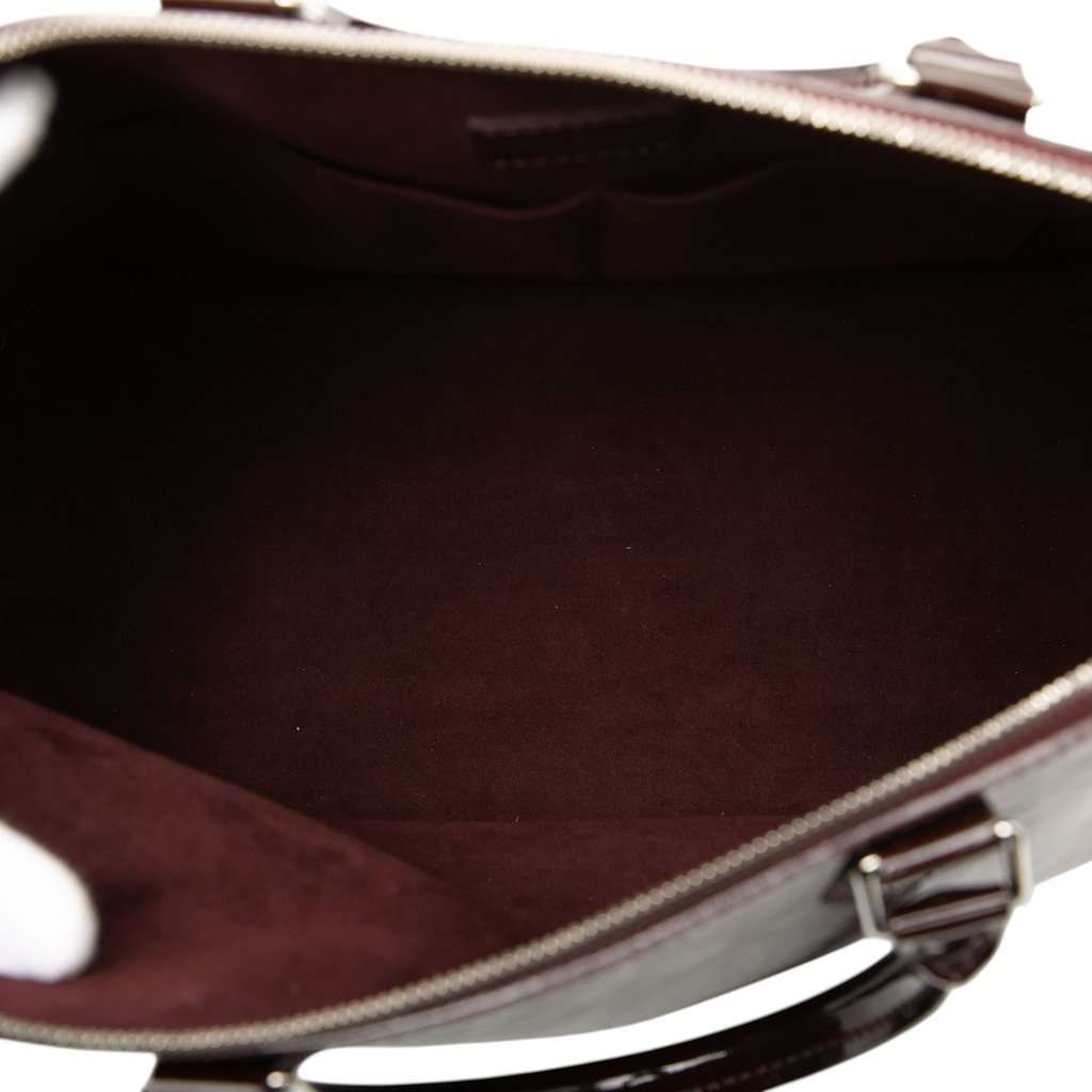 Louis Vuitton Electric Epi Alma GM Red Leather Never worn, with tag - Model View
