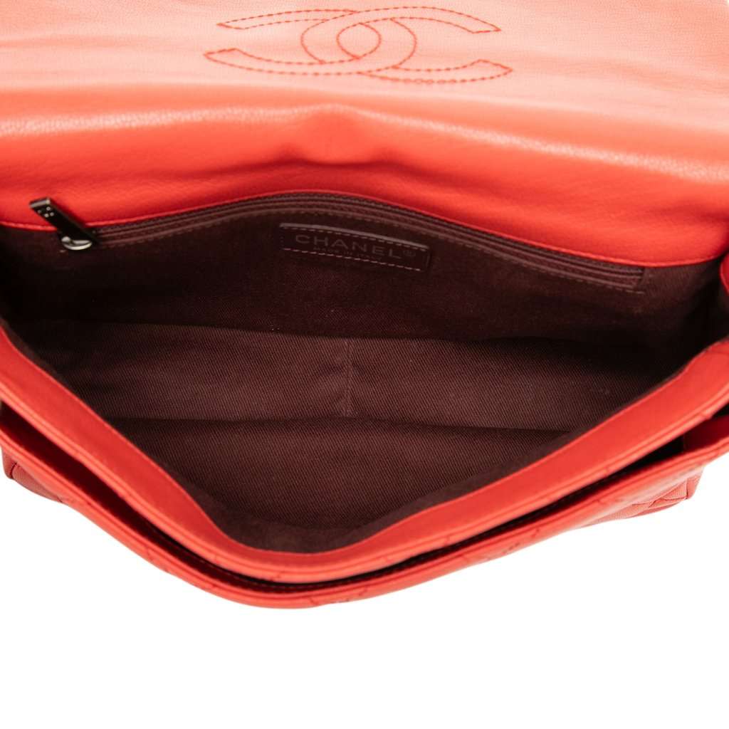 Chanel Small Quilted Goatskin Double Carry Waist Chain Flap Red Leather Very good condition - Model View