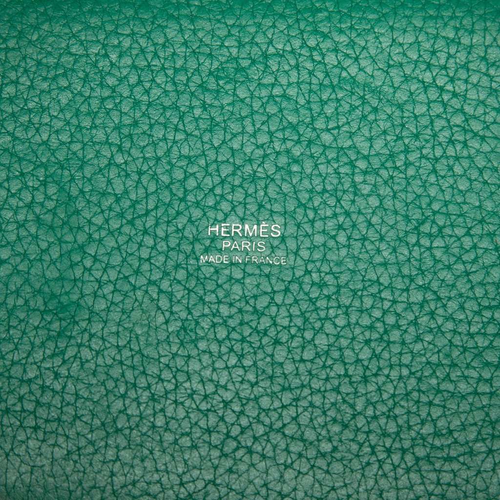 Hermès Clemence Picotin Lock 18 Green Leather Very good condition - Box View
