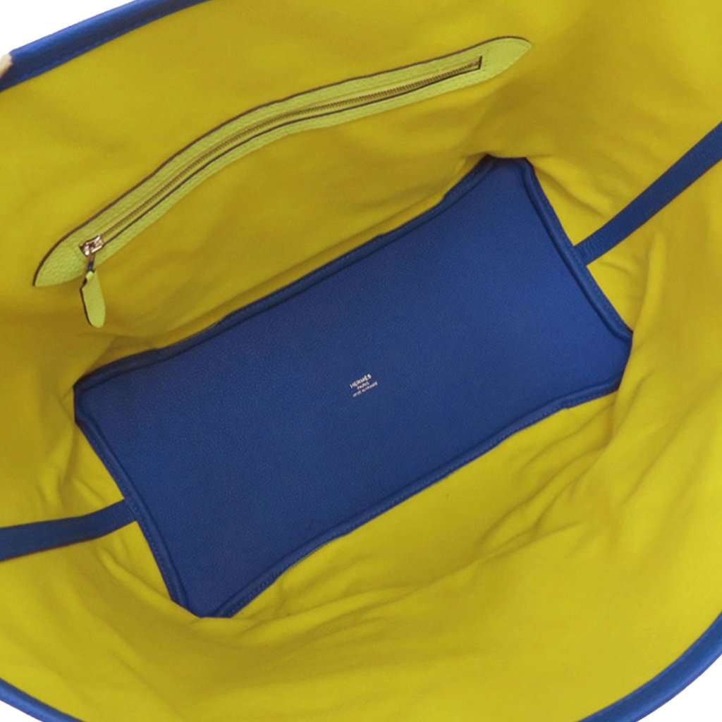 Hermès Toile and Clemence Pursangle Tote Yellow Very good condition - Model View